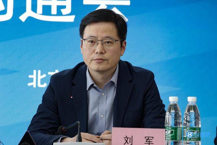 忏悔惊喜独自一人是女儿的朋友